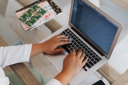 MacBook